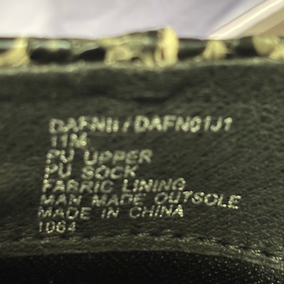 Madden Girl Black and Gray Snakeskin Ankle Booties size 11. - Picture 6 of 7